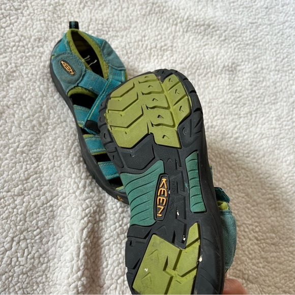 Keen Water Shoes - Picture 4 of 5